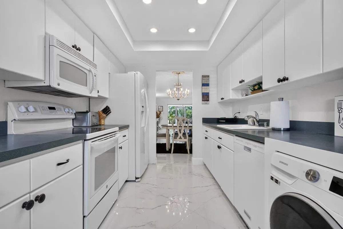 Singer Island Unit 125 photo 10