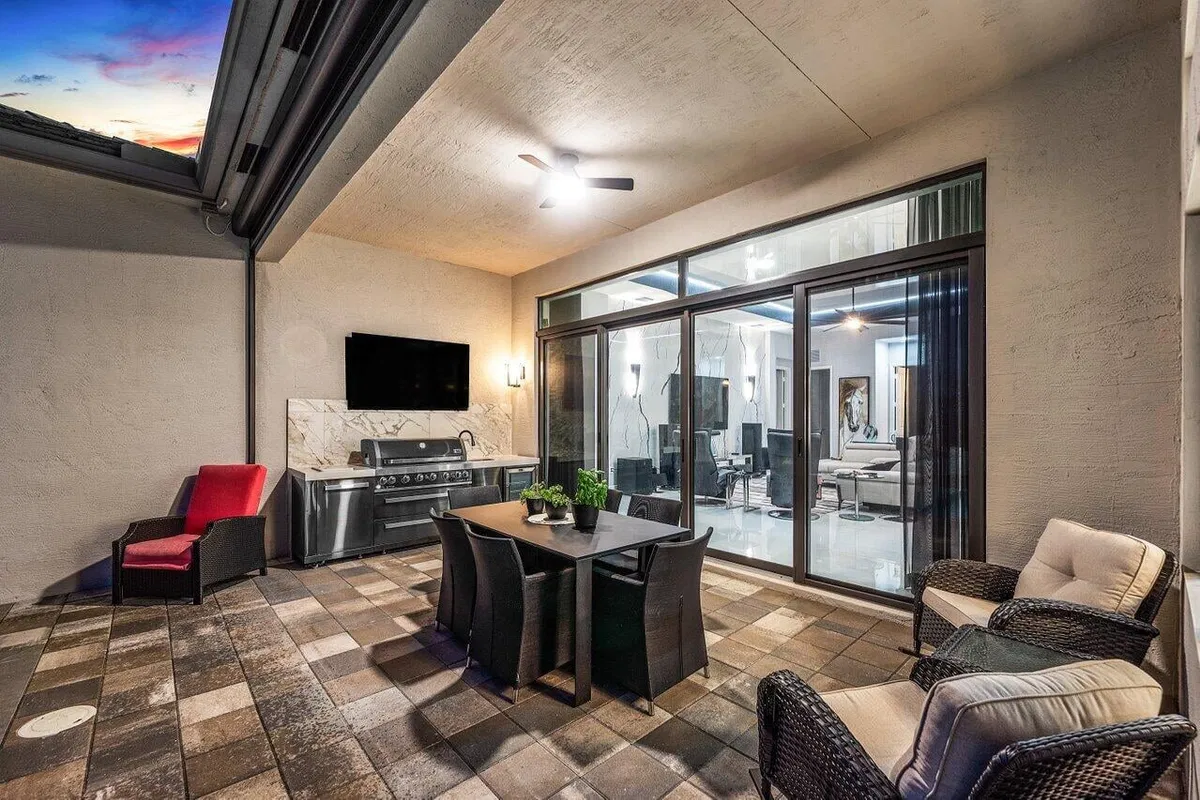 Residence photo 70