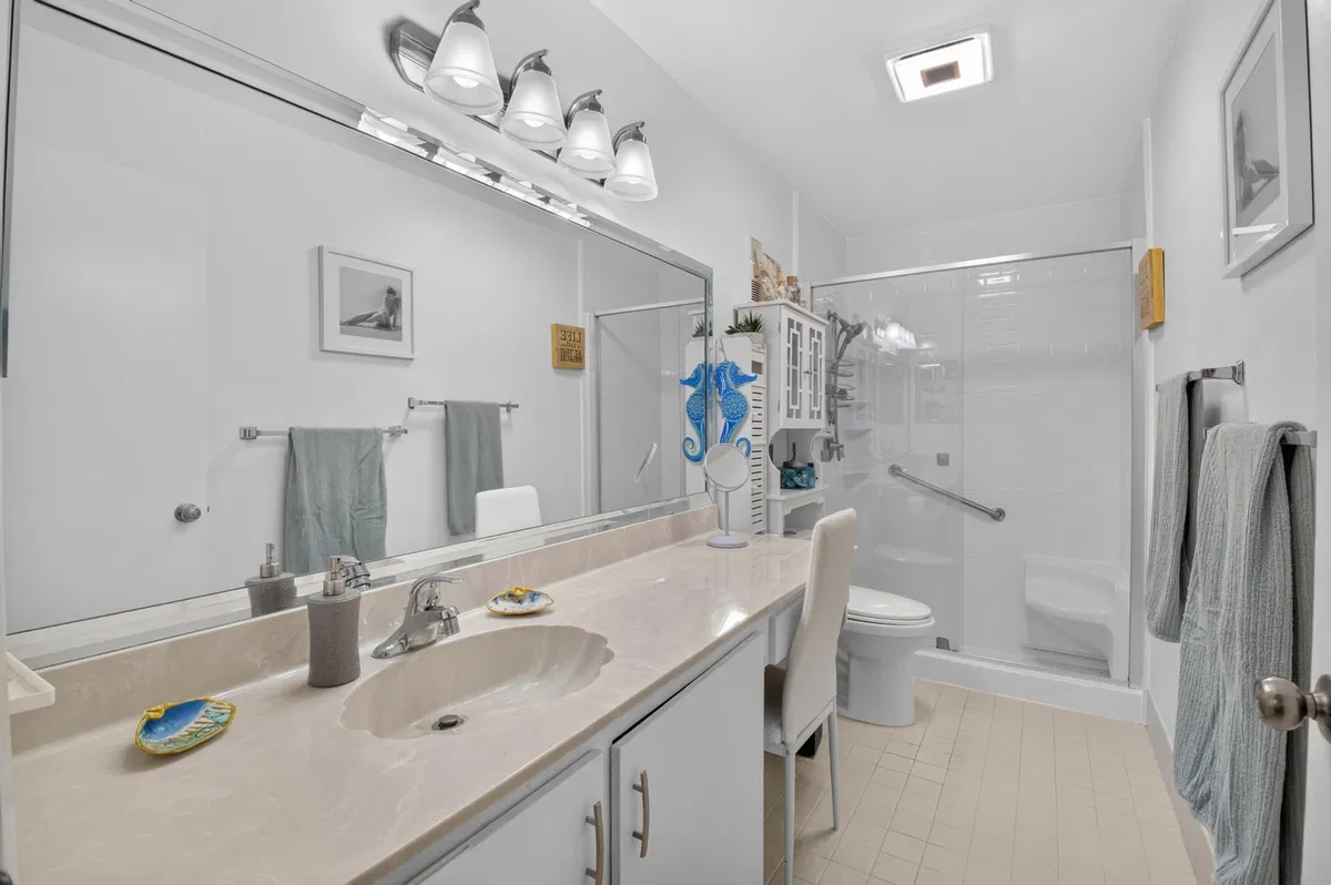 Residence photo 19