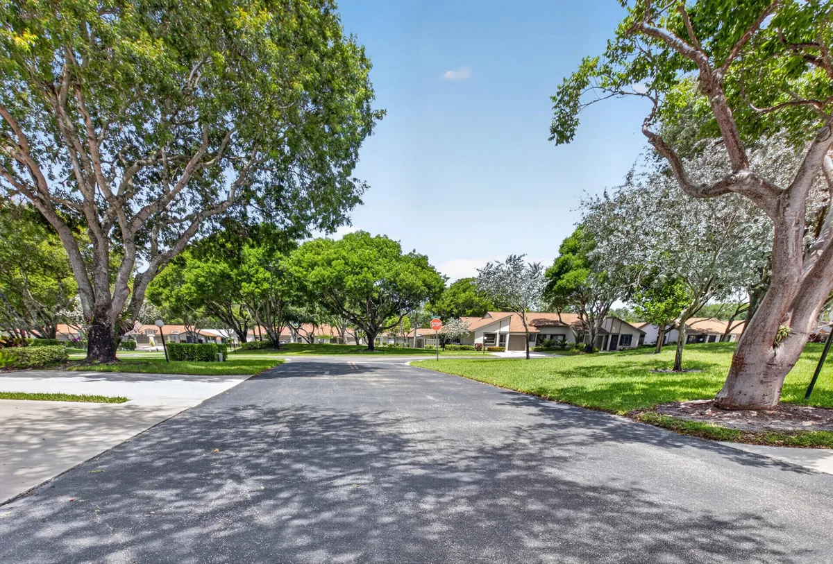 Residence photo 31