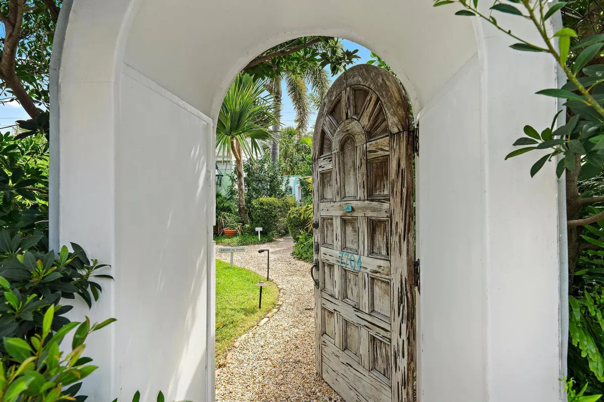 SoSo West Palm Beach Residence photo 28