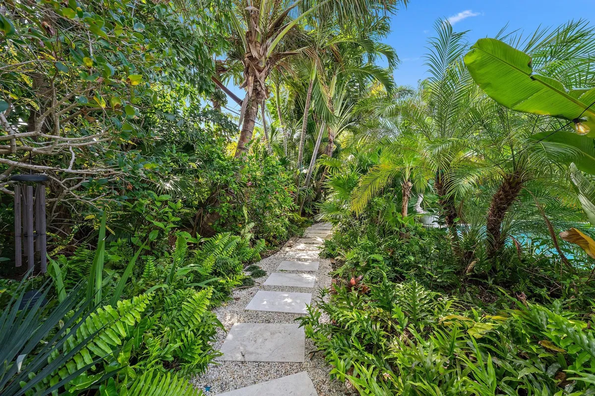 SoSo West Palm Beach Residence photo 31