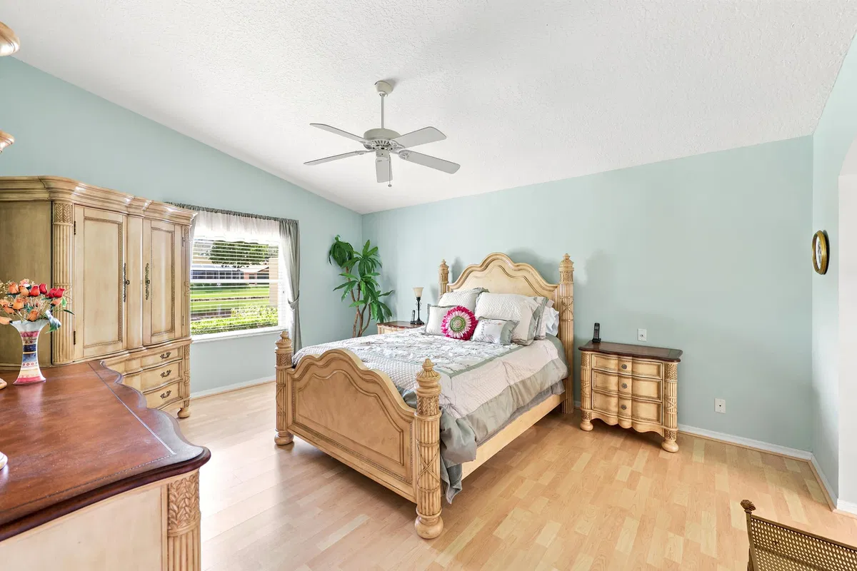  Residence photo 19
