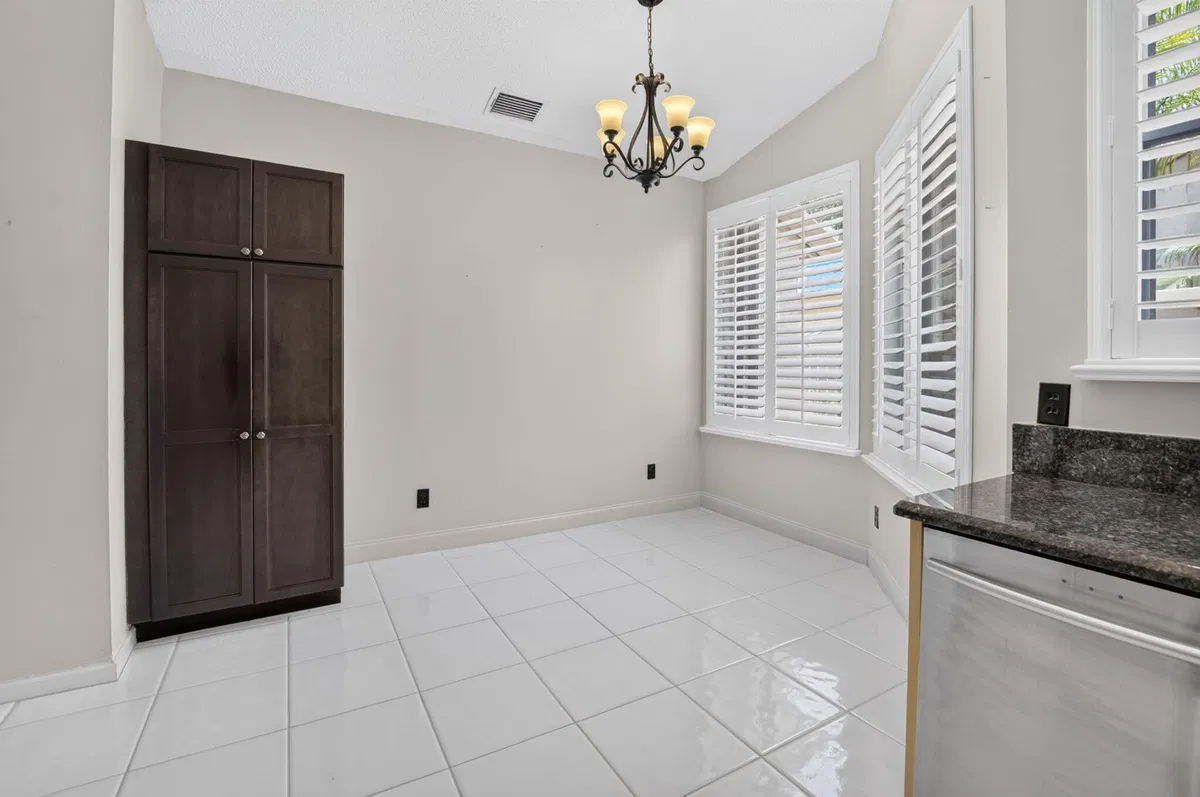 Residence photo 13