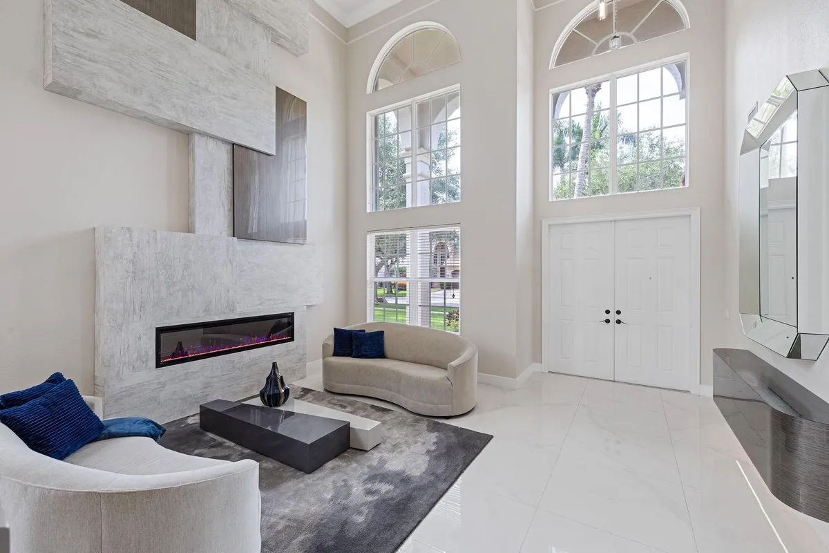 Residence photo 4