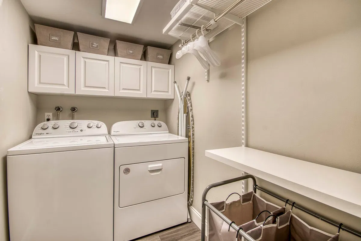 Unit 311 photo 22