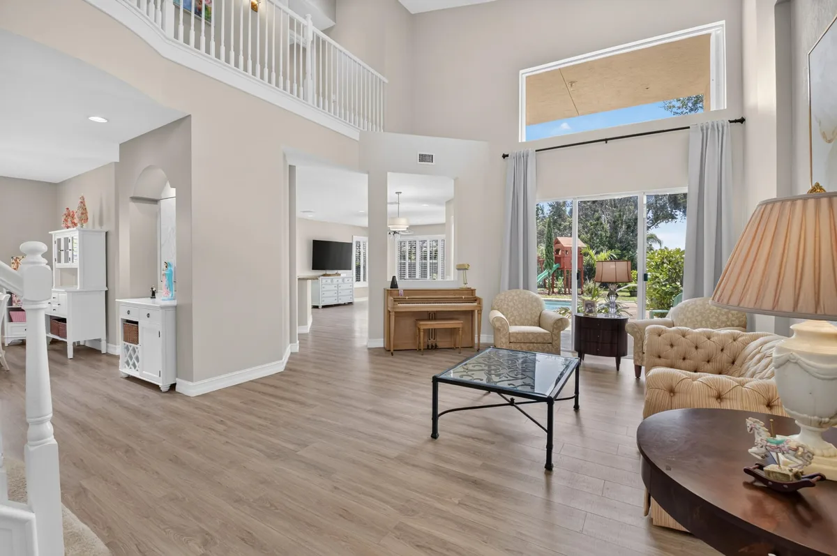  Residence photo 7