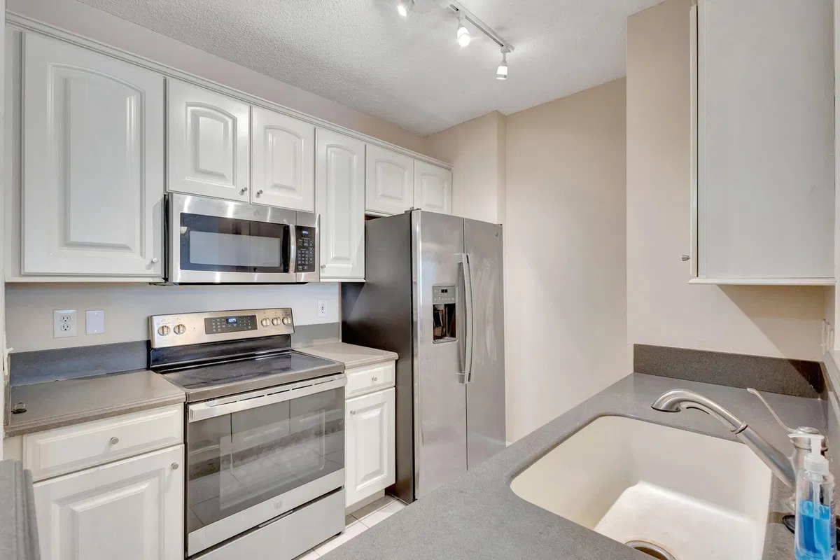 Courtyards in Cityplace Unit 203 photo 4