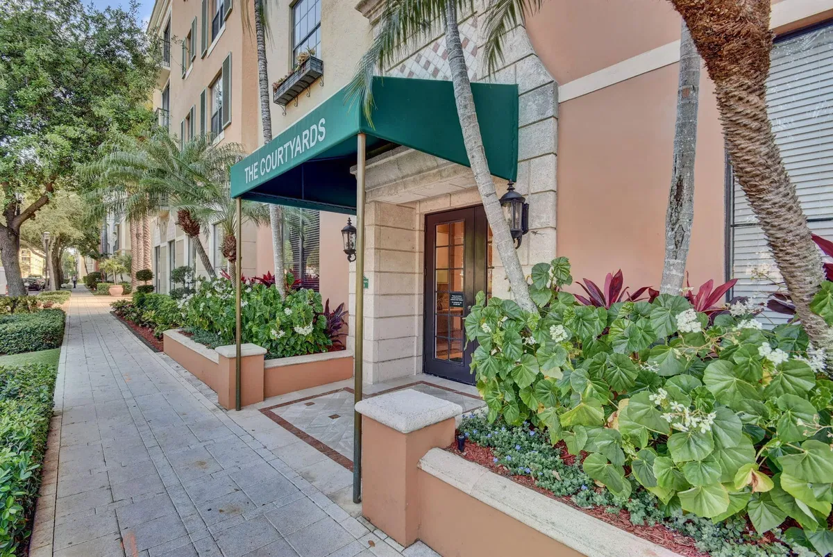 Courtyards in Cityplace Unit 203 photo 37