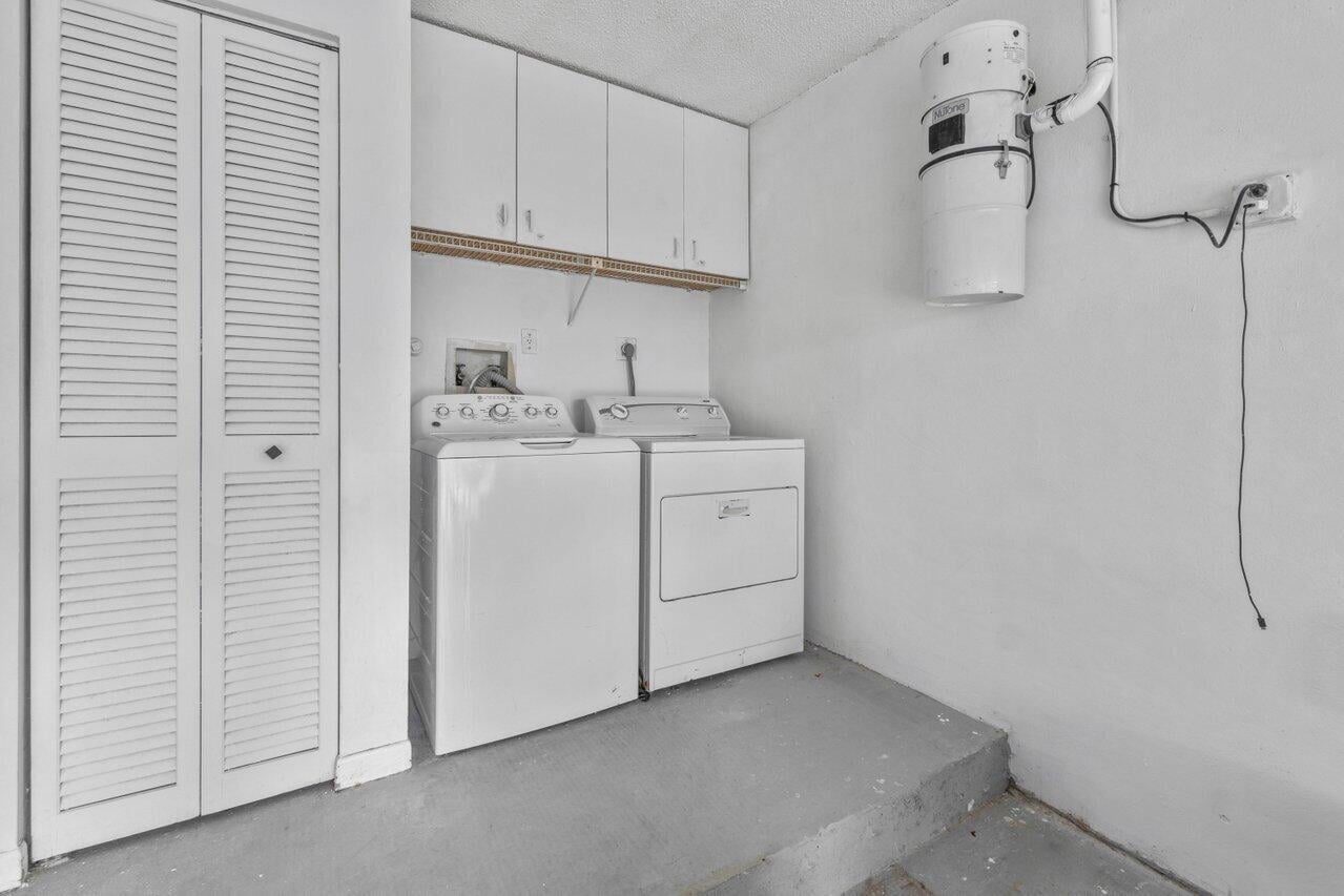 Unit 1620 photo 25
