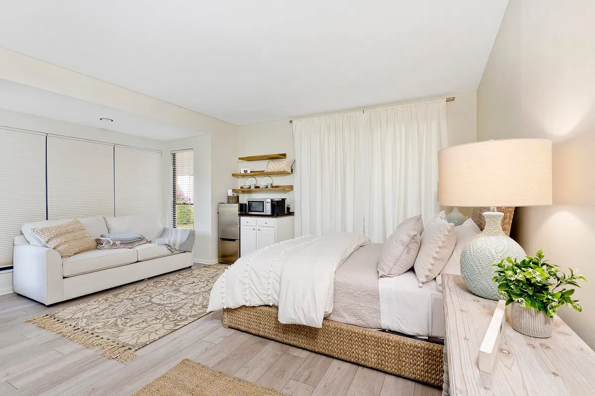 Pebblewood Unit 101