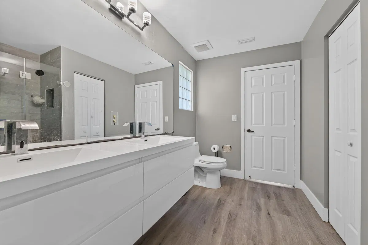 Residence photo 19