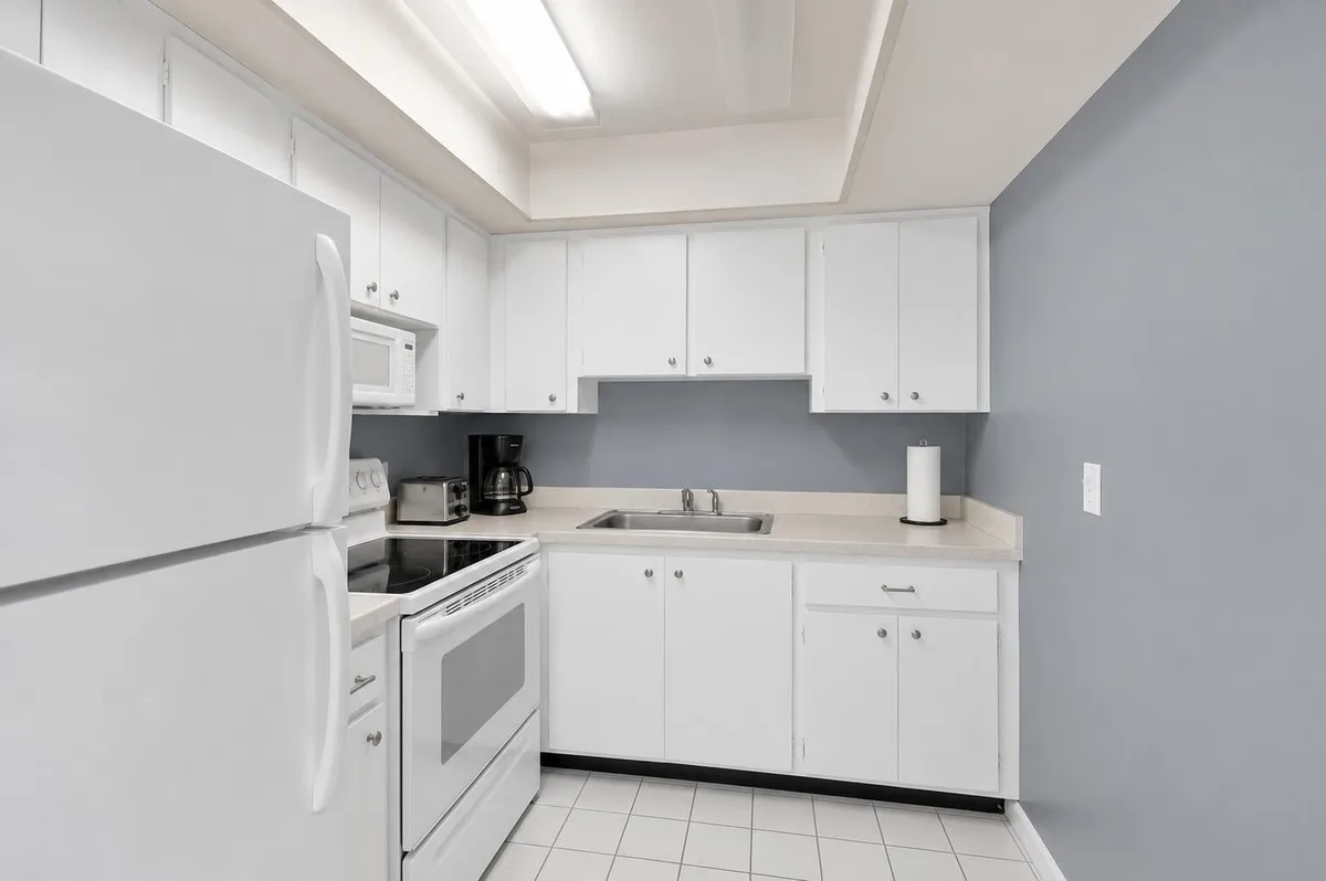 Unit 15 photo 13