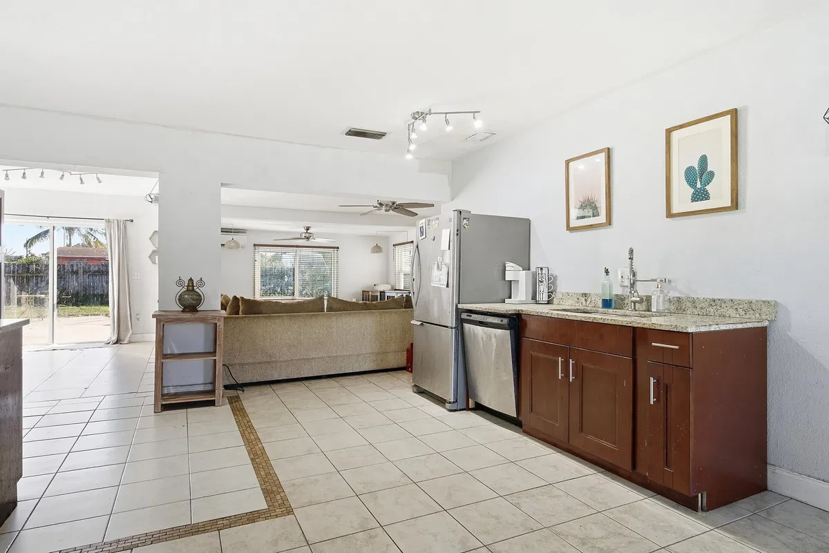  Residence photo 7