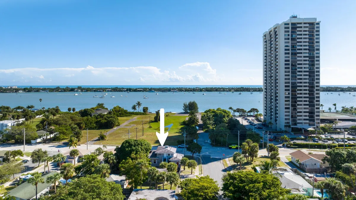 West Palm Beach Residence photo 34