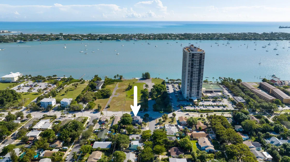 West Palm Beach Residence photo 37
