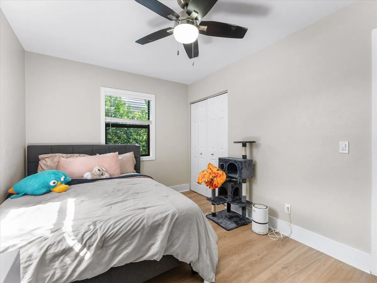 Residence photo 19