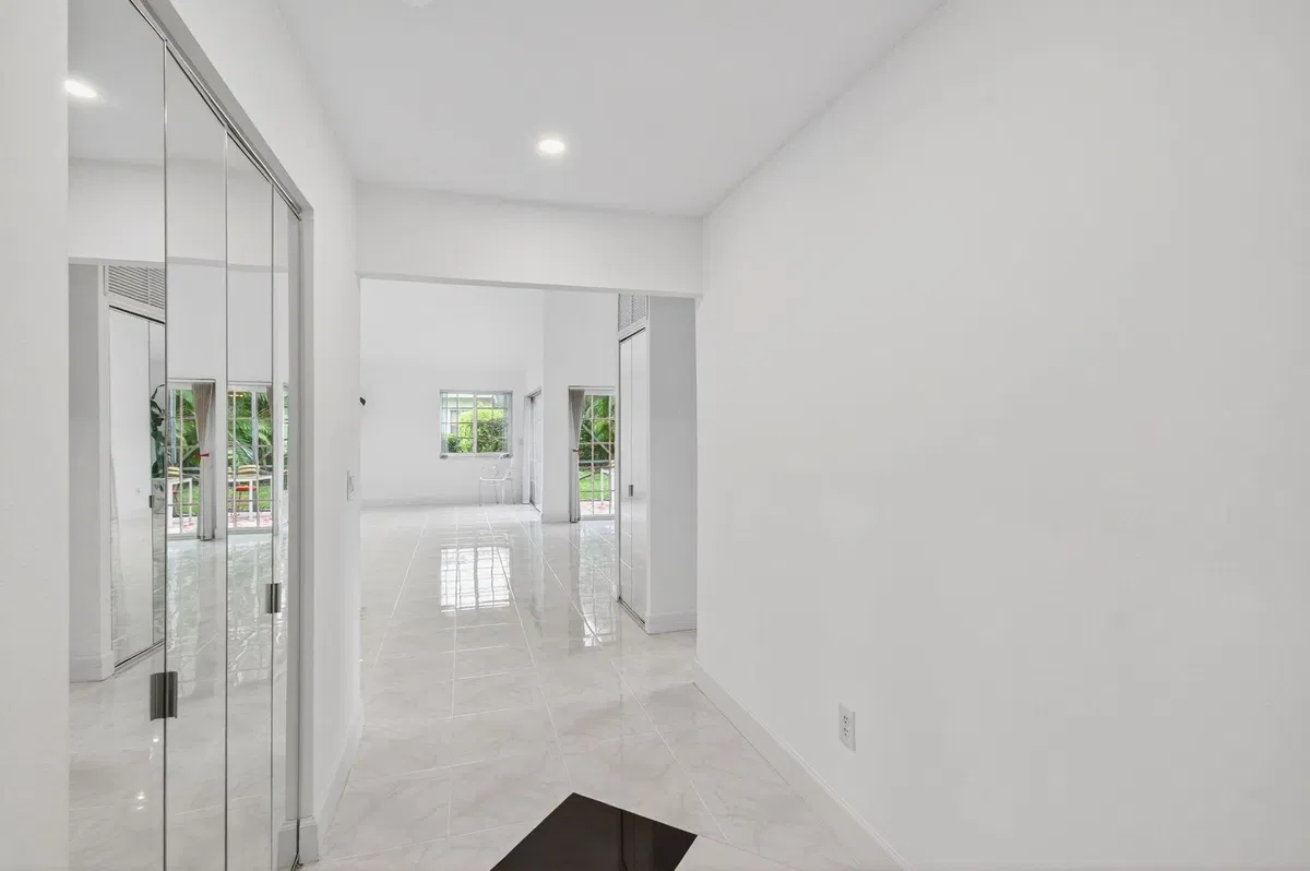 Residence photo 7