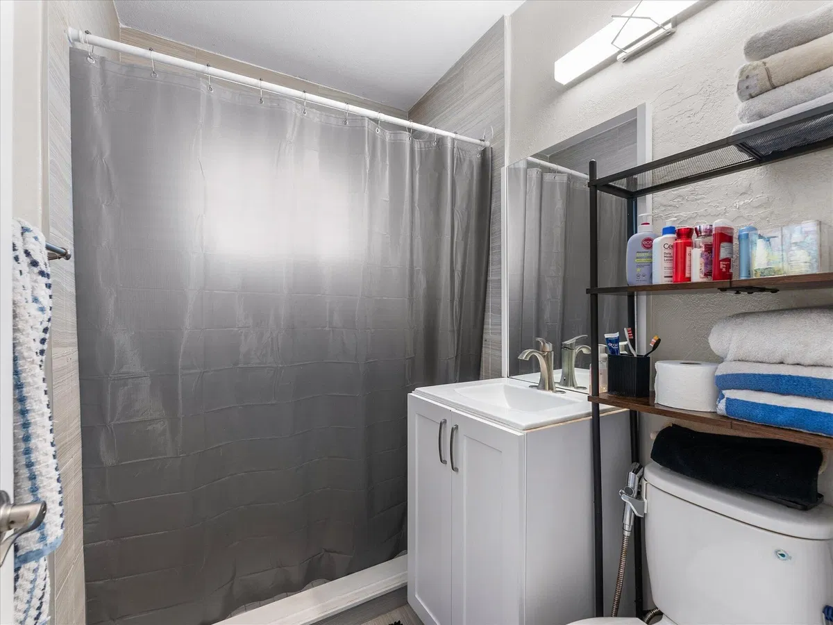  Residence photo 16