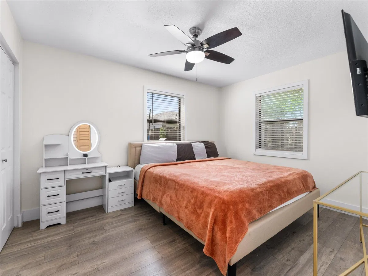  Residence photo 25