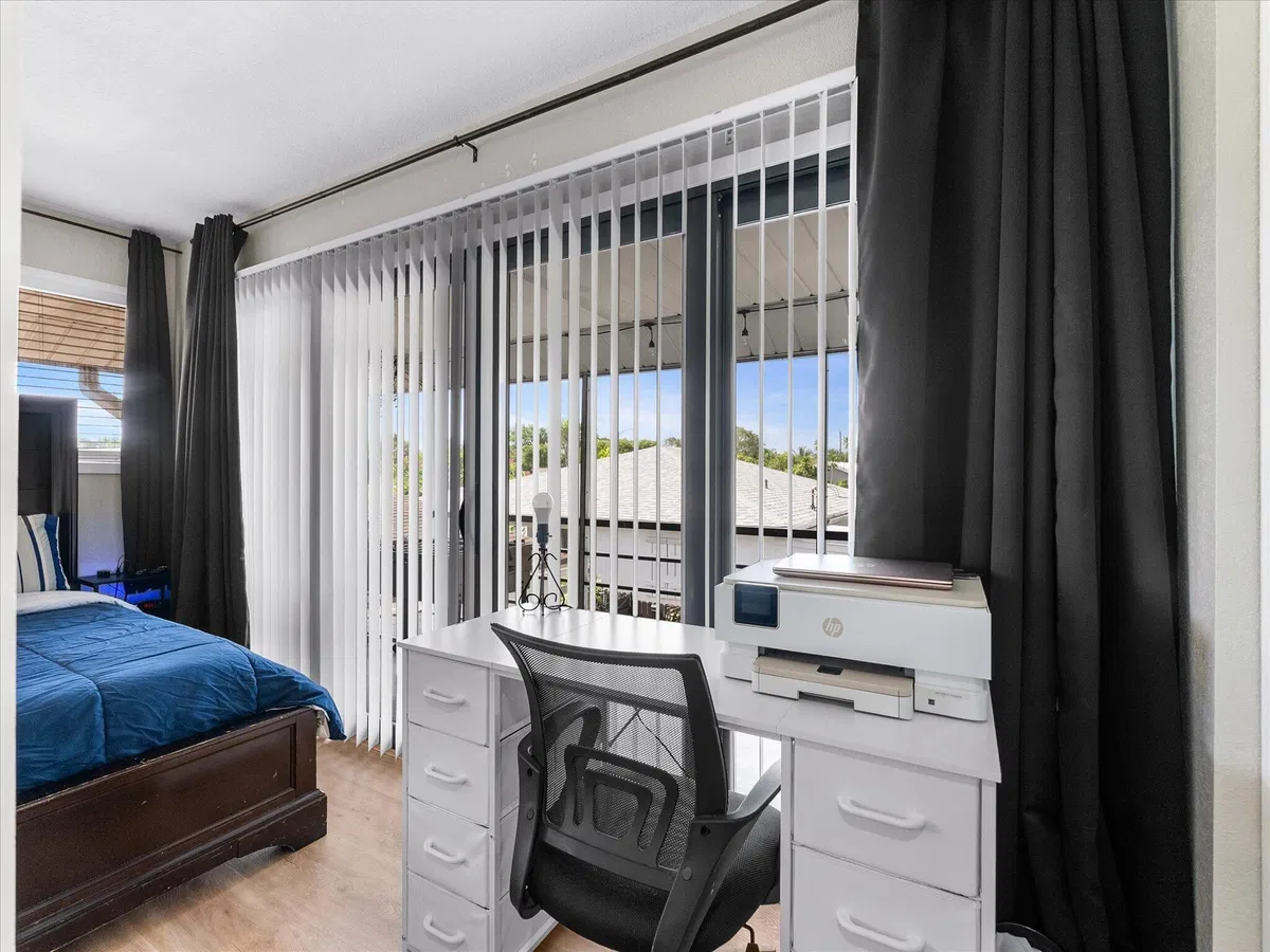  Residence photo 43