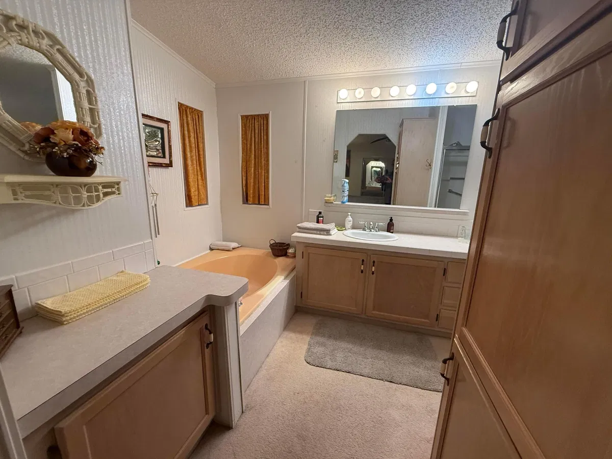 Unit Lot photo 19