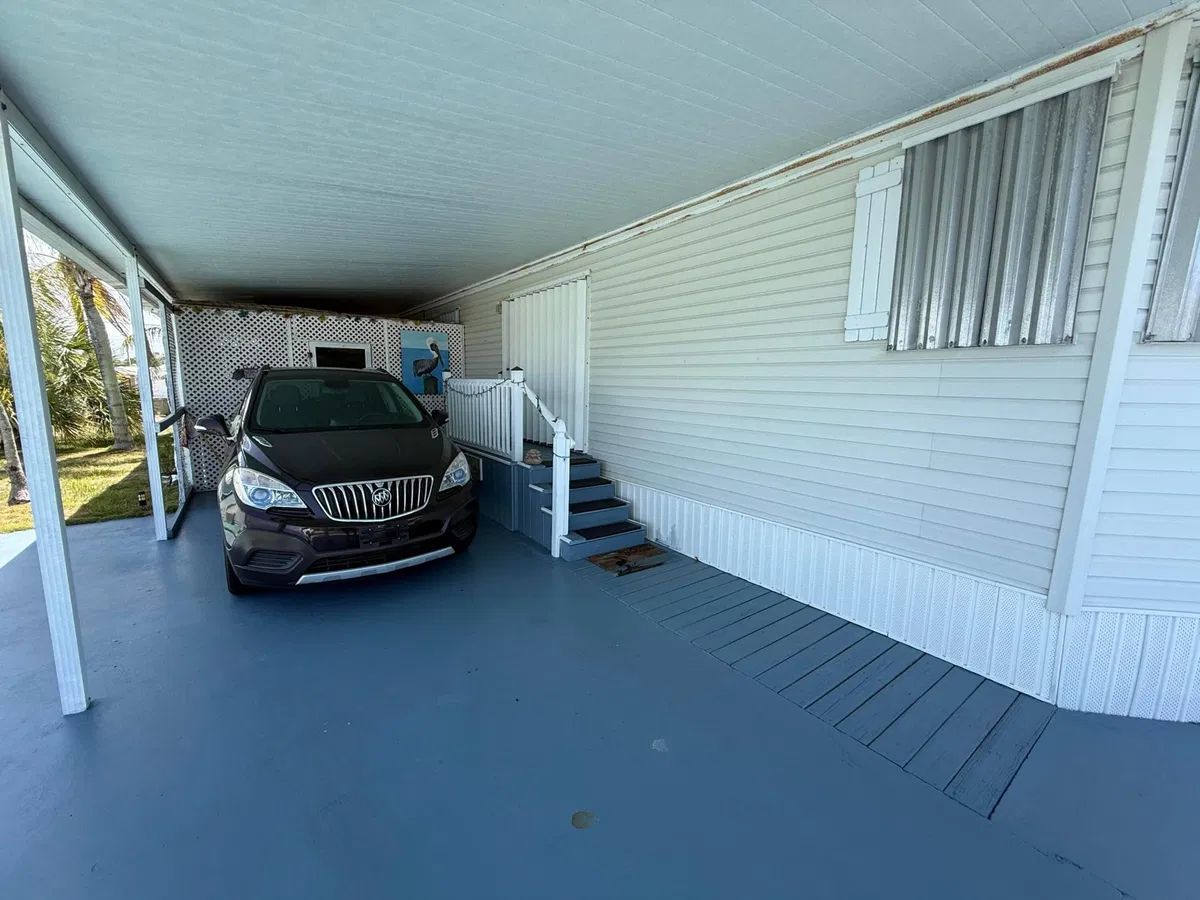 Unit Lot photo 34