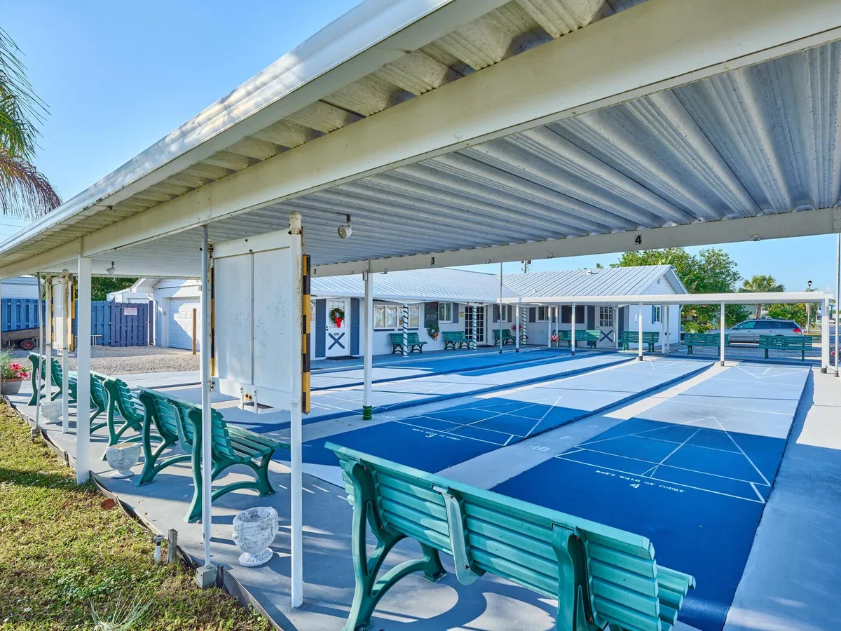 Unit Lot photo 40
