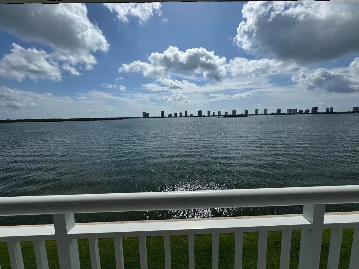 Unit 307 photo 31