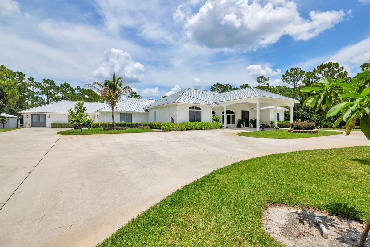 Residence photo 10