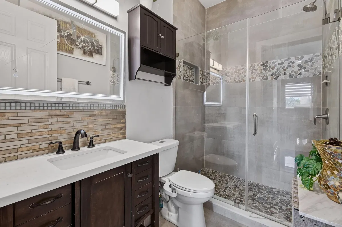 Residence photo 31