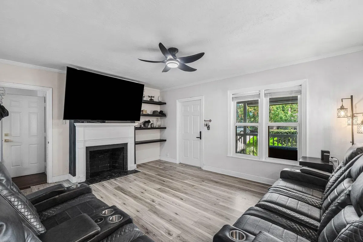 Old Northwood Residence photo 7