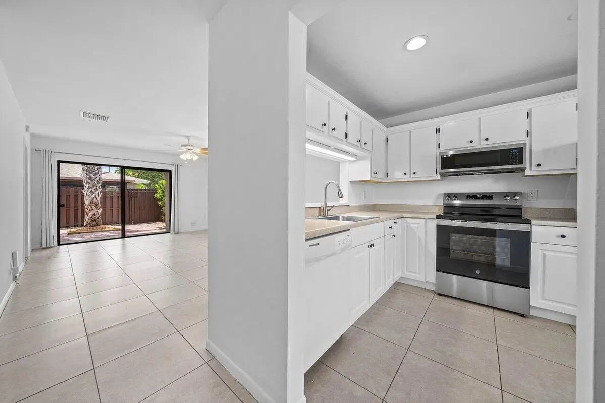 Residence photo 7