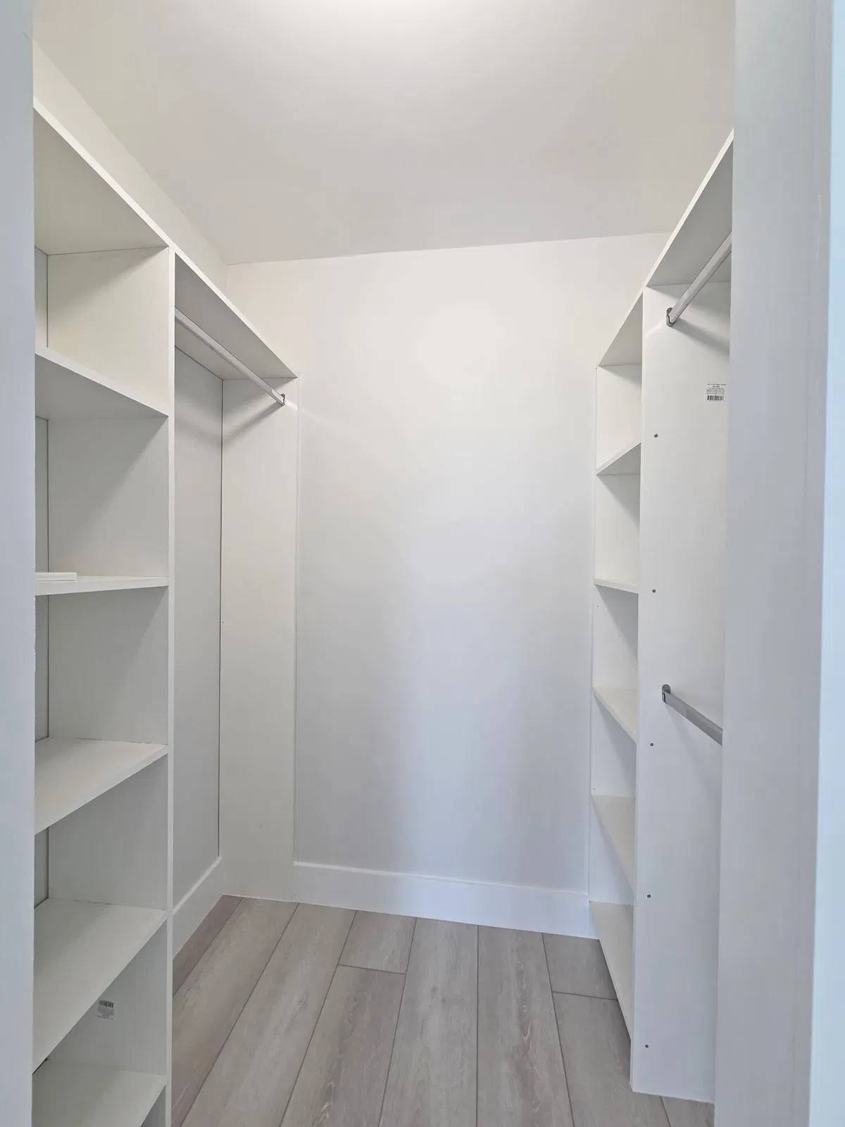 Unit 203 photo 16