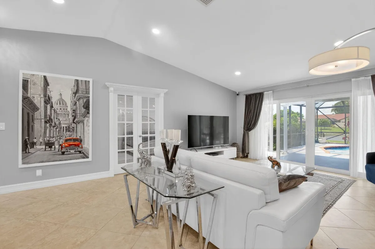  Residence photo 10