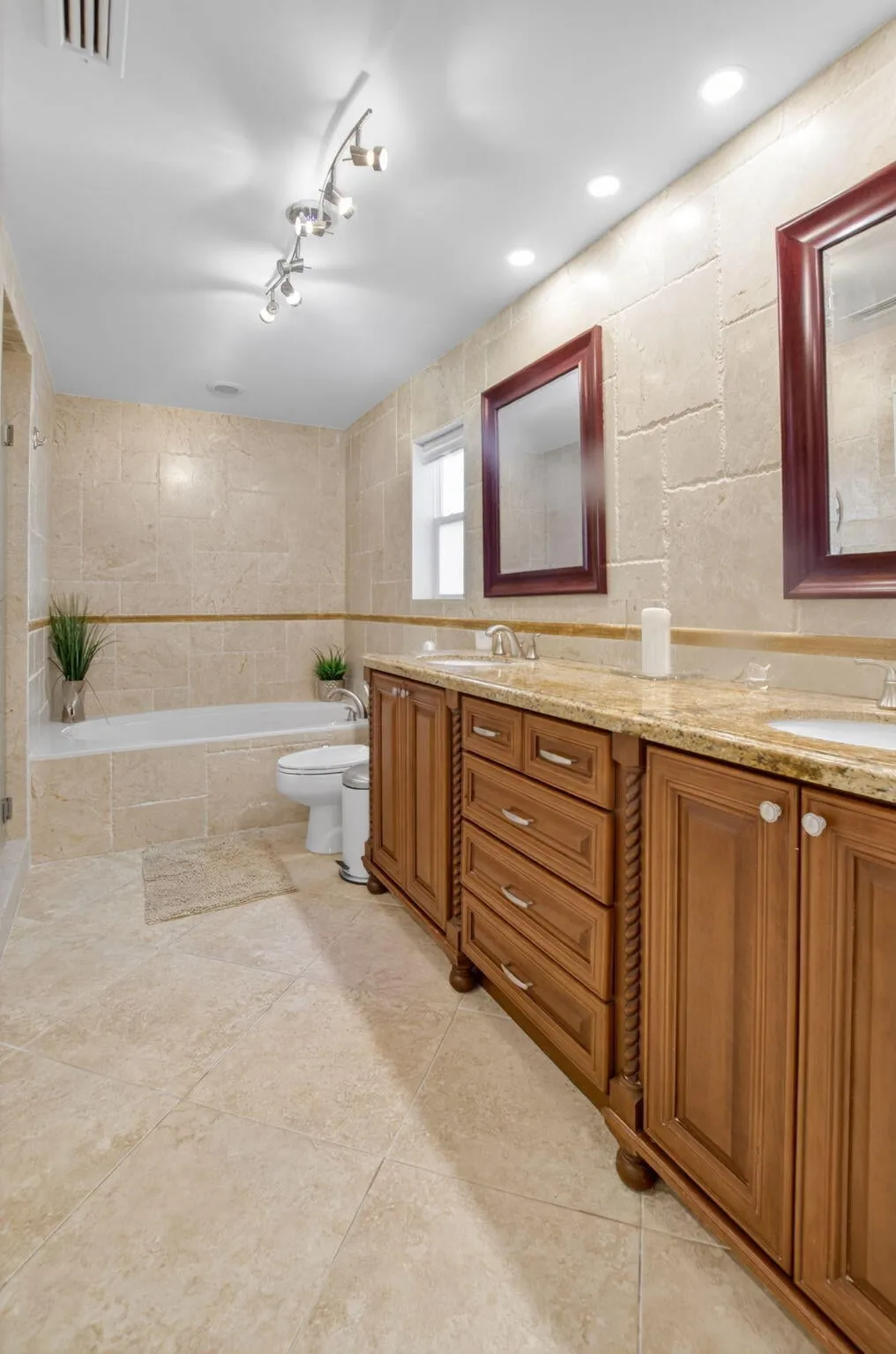  Residence photo 22