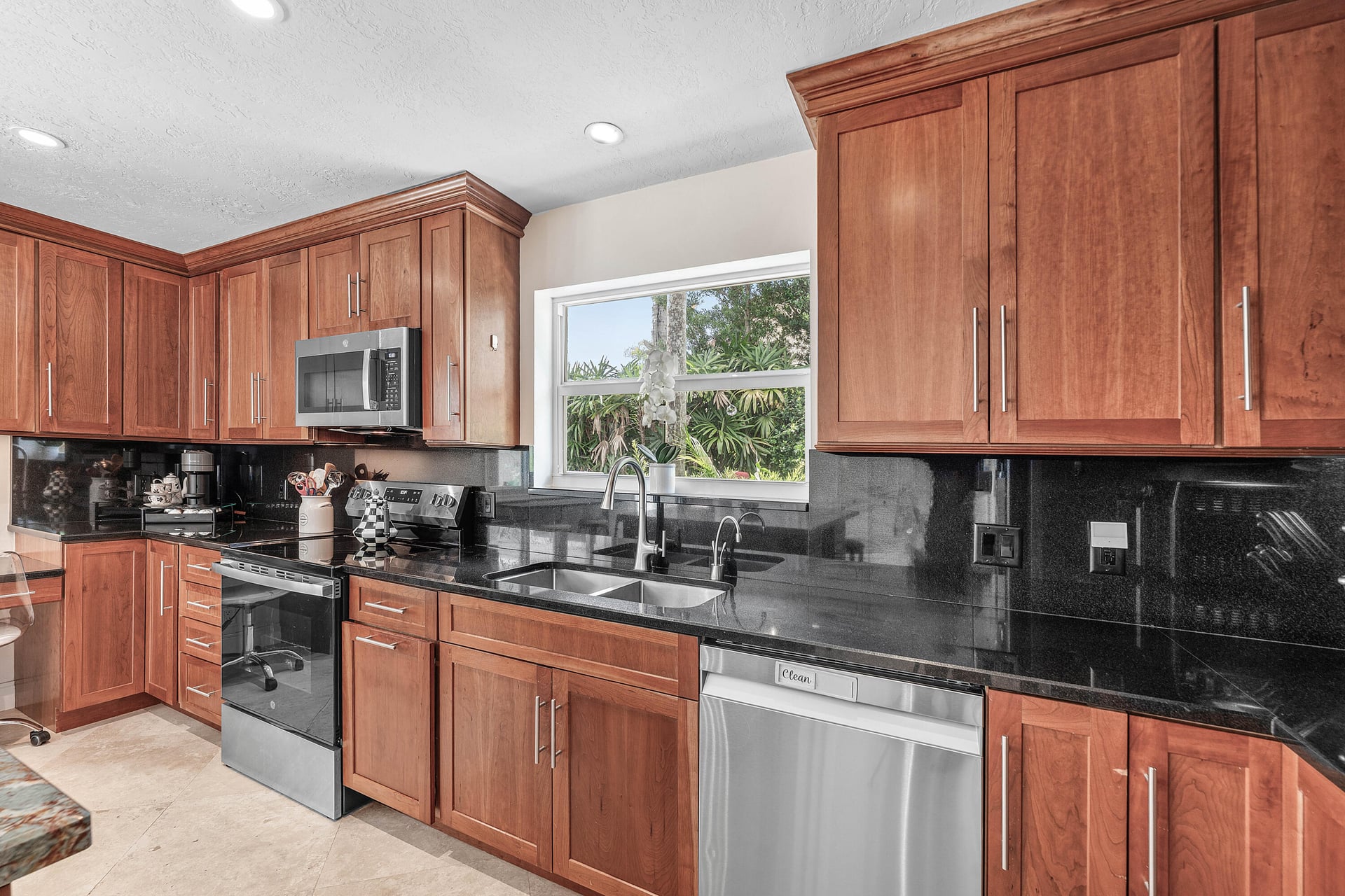  Residence photo 7