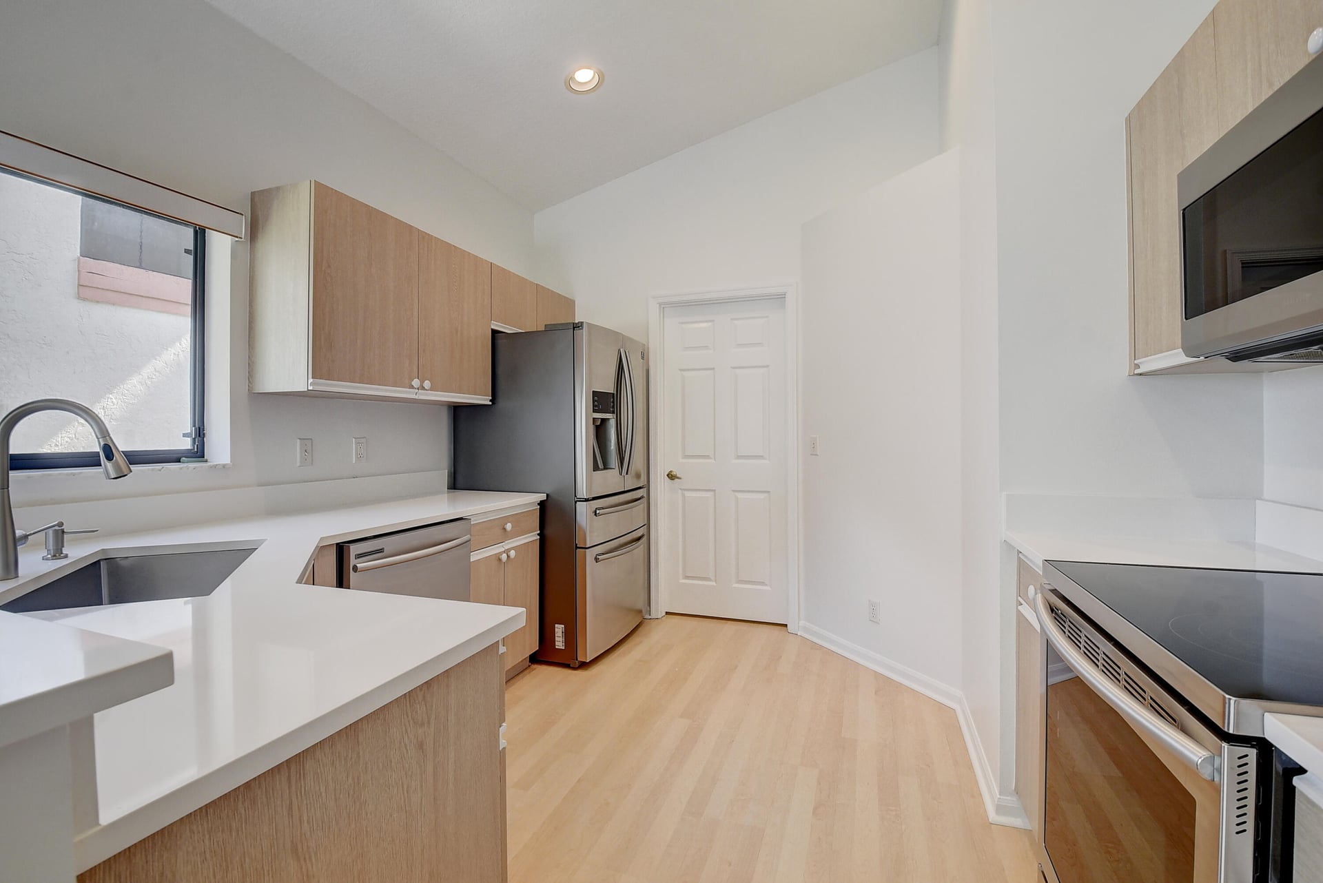  Residence photo 13