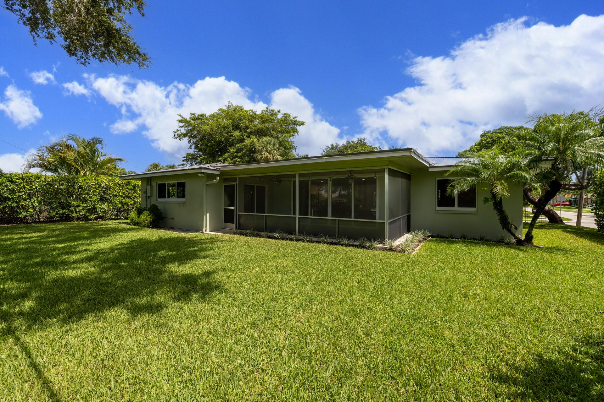  Residence photo 34