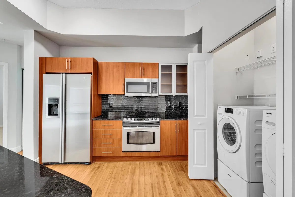 The Prado Unit 439 photo 4