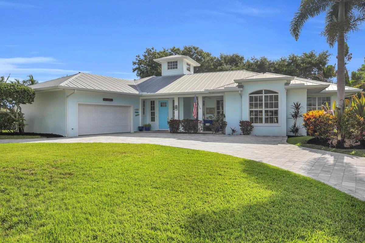 Tequesta Country Club Residence