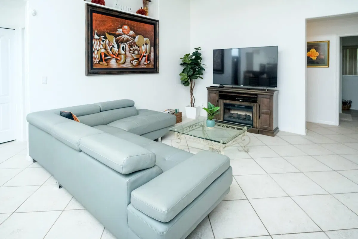 Residence photo 16