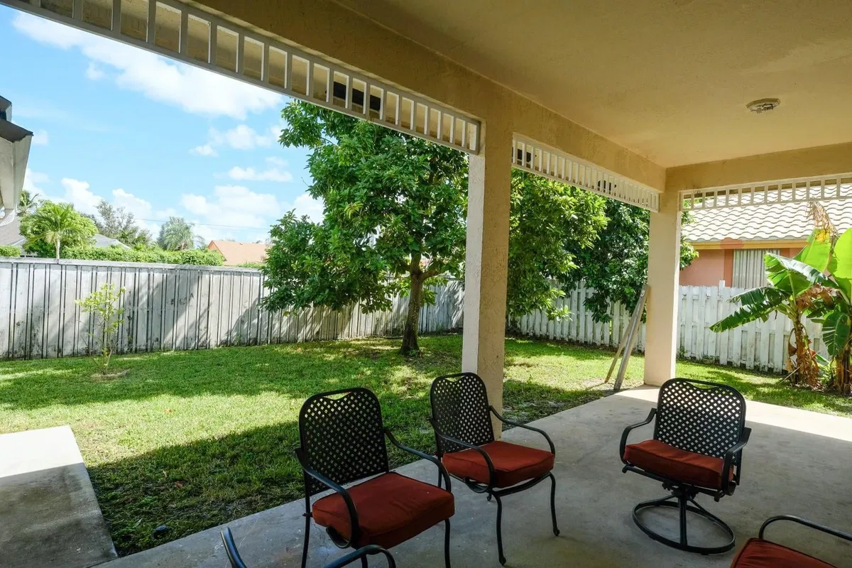 Residence photo 37