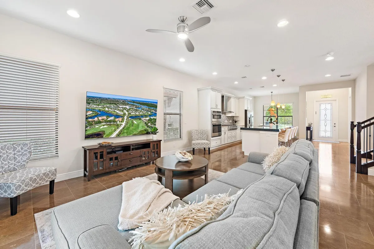 Alton Homes Palm Beach Gardens Residence photo 13