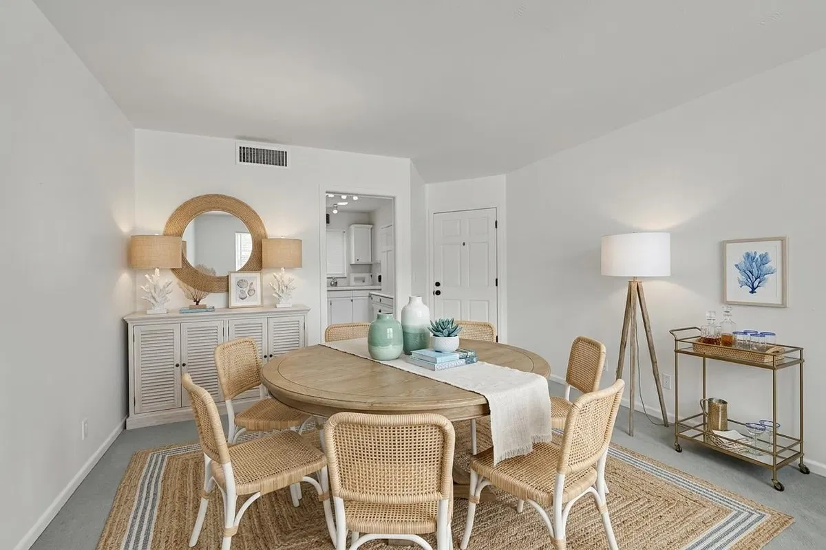  Unit 204n photo 7