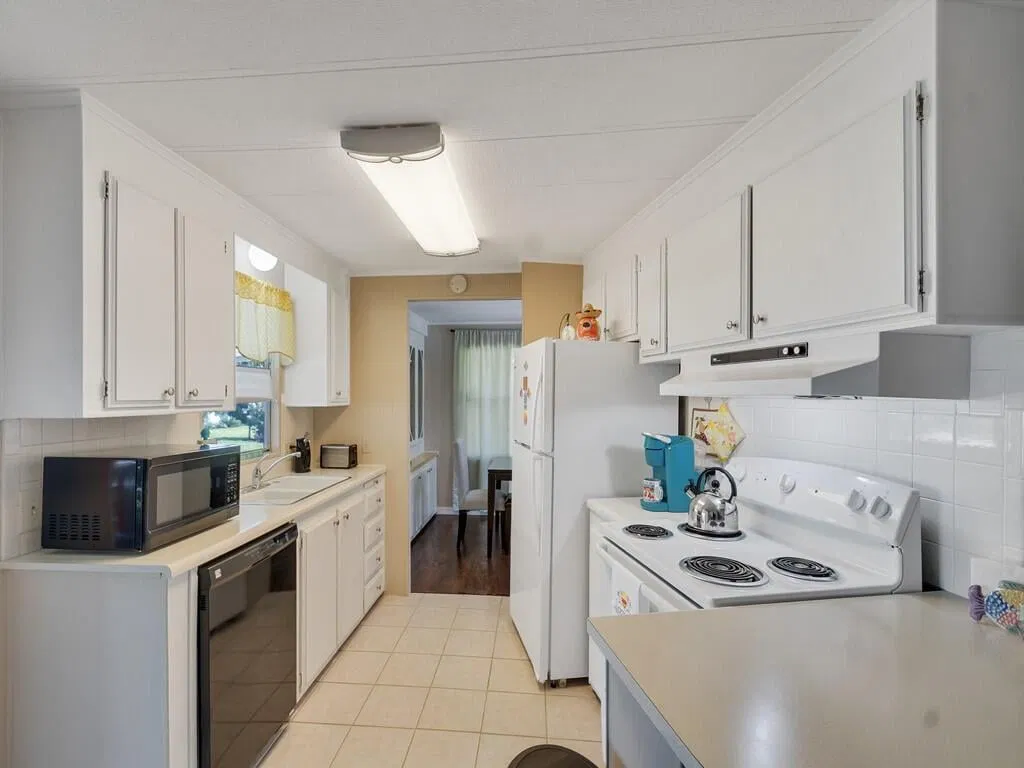 Residence photo 16