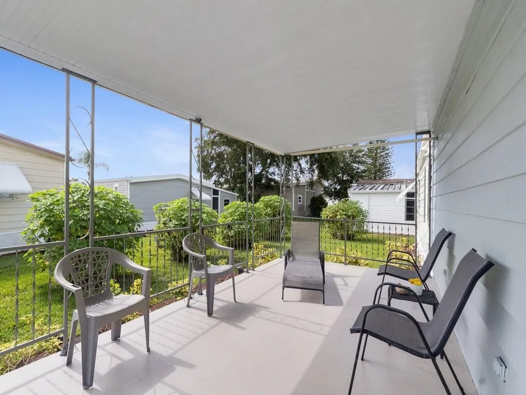 Residence photo 31