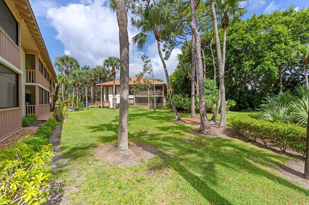 PGA National Palm Beach Gardens Residence photo 28