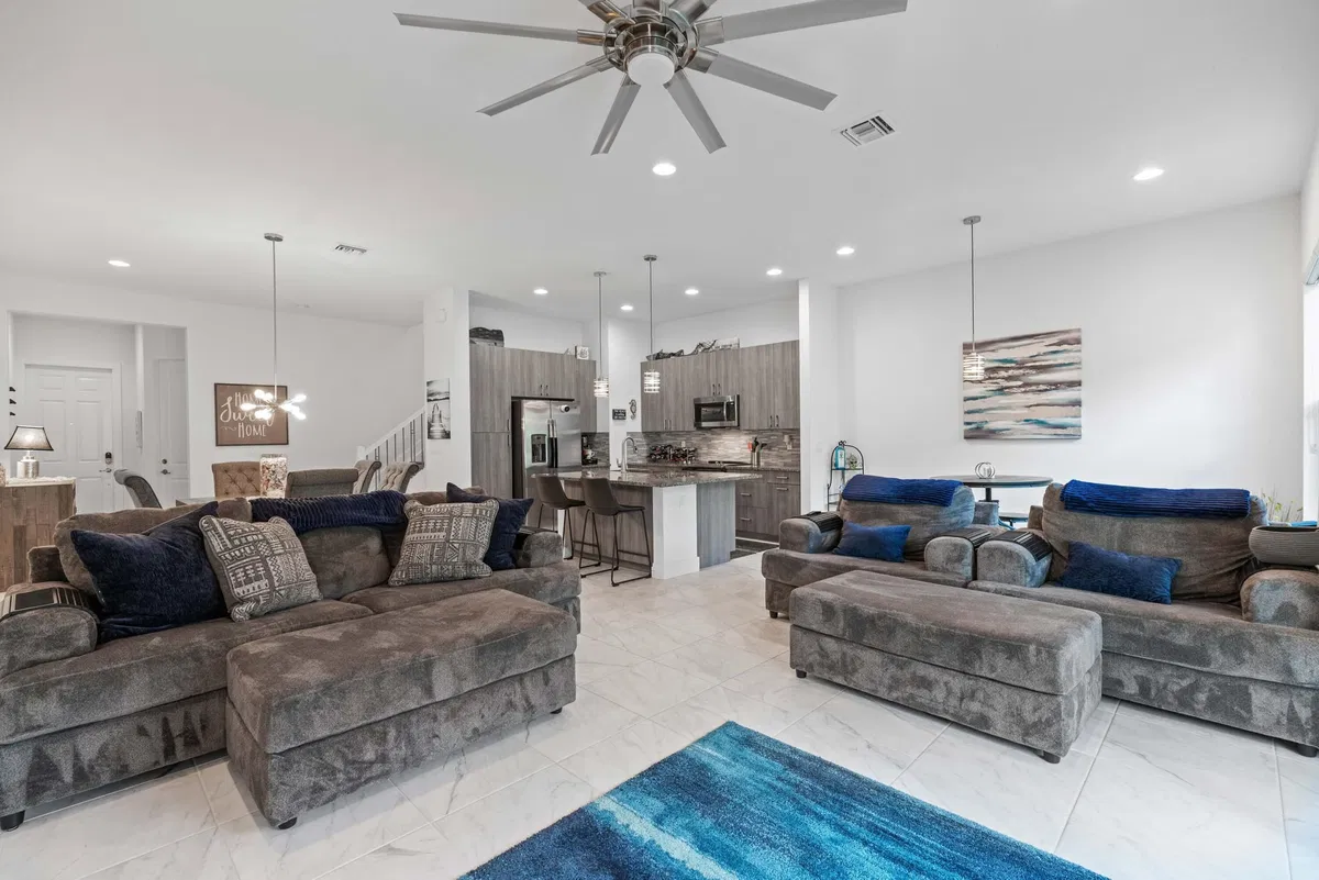 Residences at Midtown Palm Beach Gardens Residence photo 10