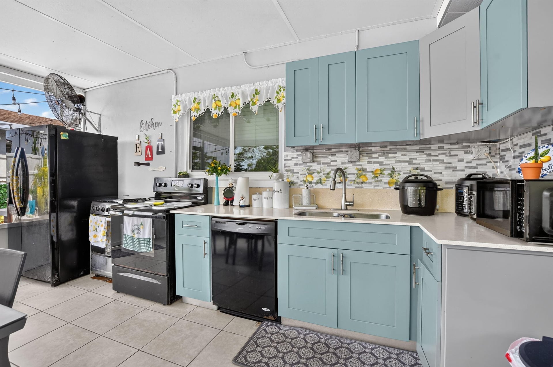 Residence photo 37